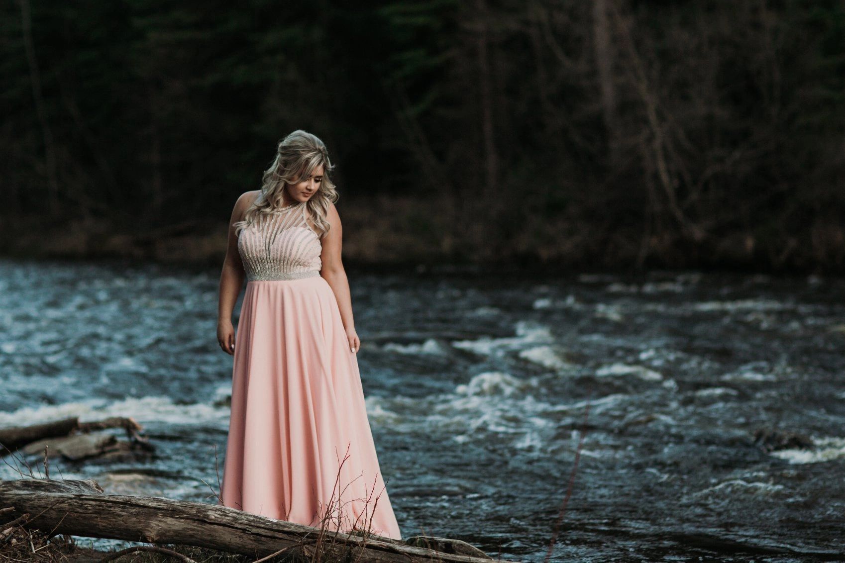 Beautifully Bronzed Spray Tanning & Teeth Whitening logo