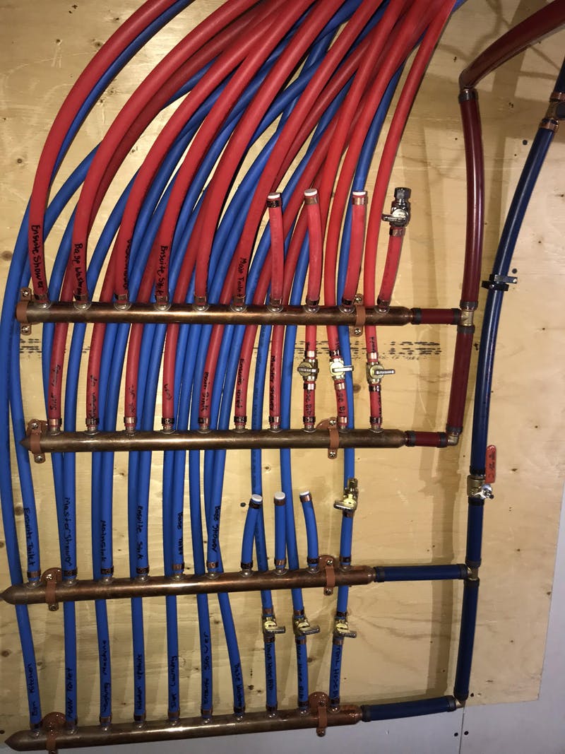 Nano's Plumbing & Heating logo